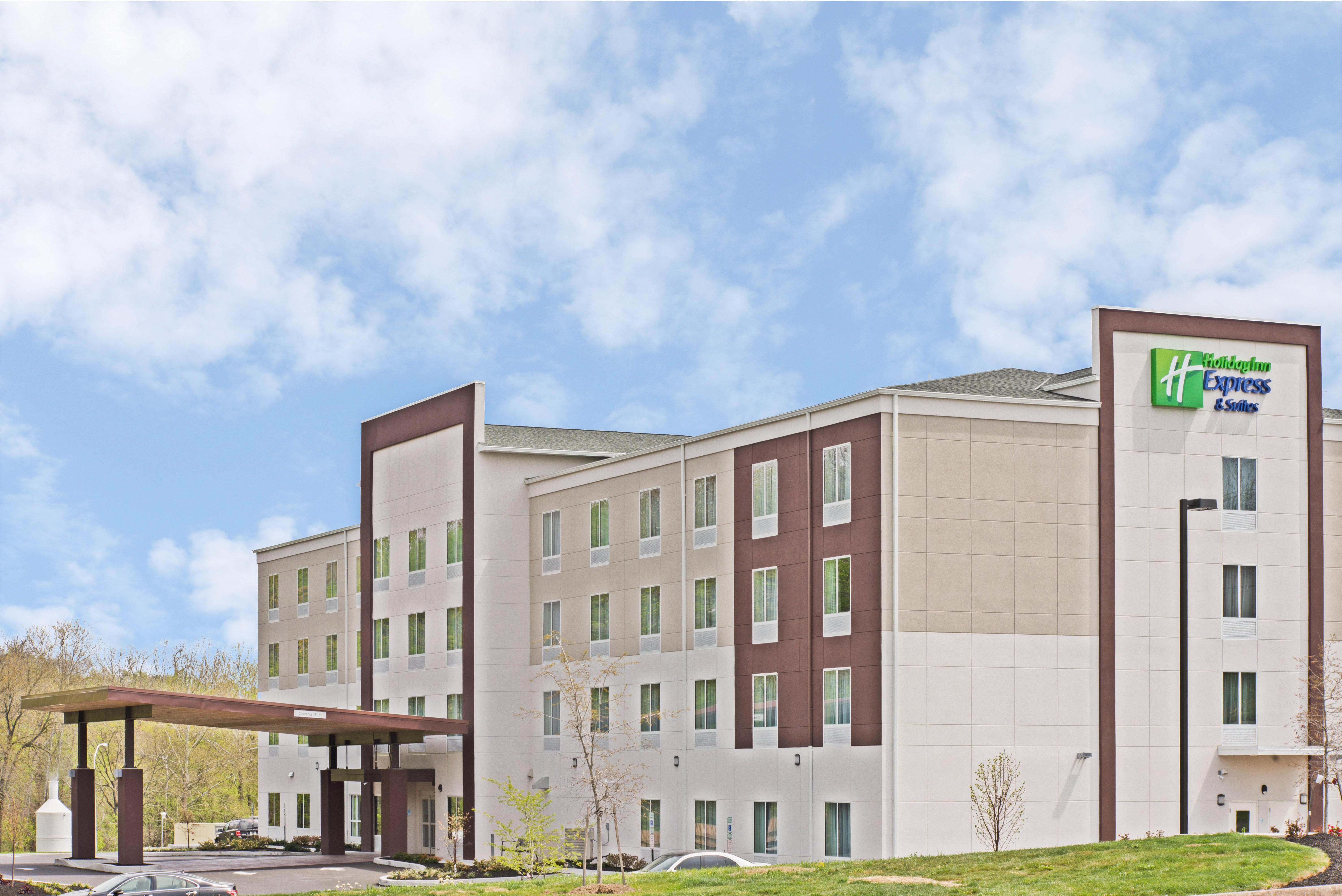Holiday Inn Express & Suites New Cumberland By Ihg Exterior photo