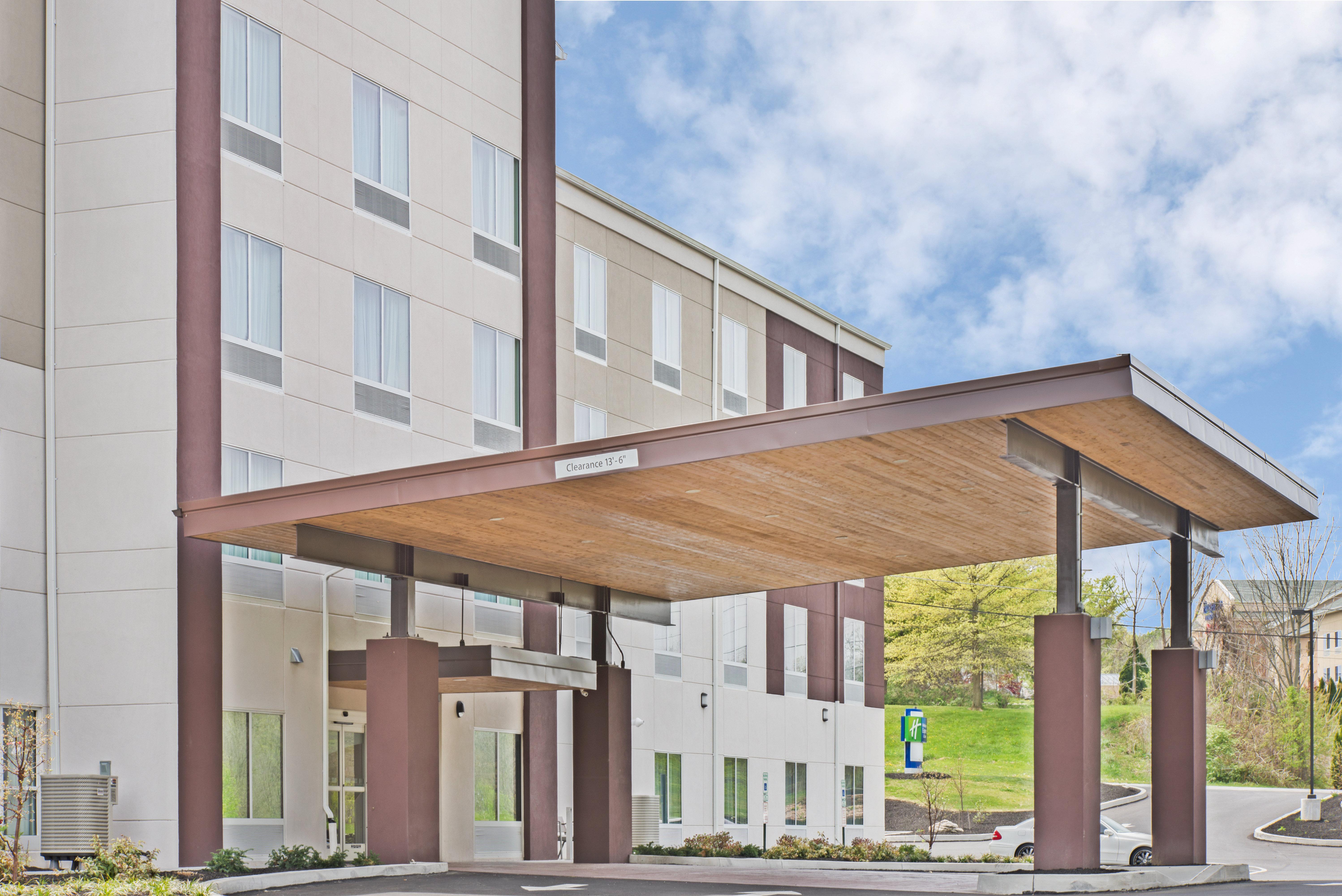 Holiday Inn Express & Suites New Cumberland By Ihg Exterior photo