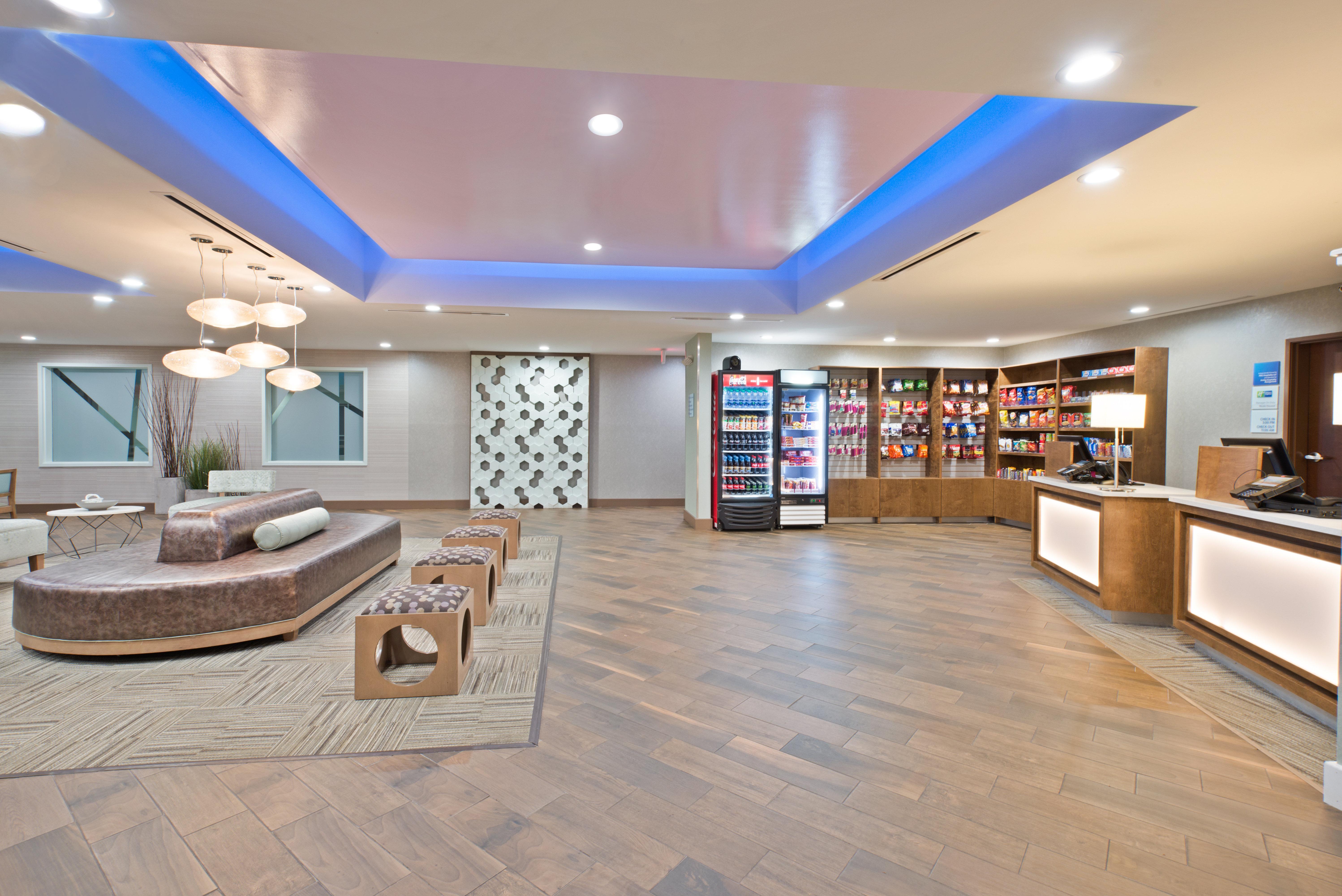 Holiday Inn Express & Suites New Cumberland By Ihg Exterior photo