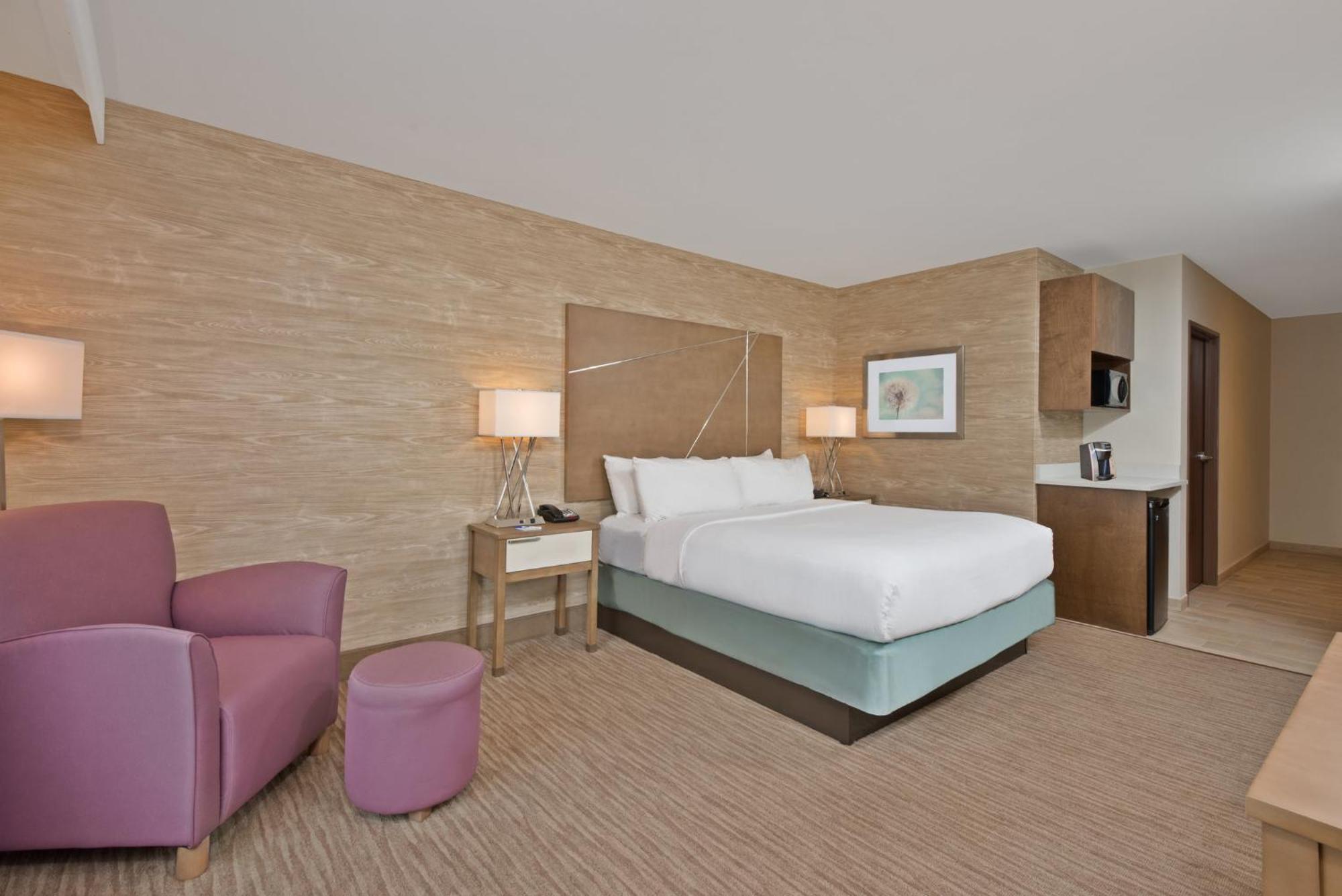 Holiday Inn Express & Suites New Cumberland By Ihg Exterior photo